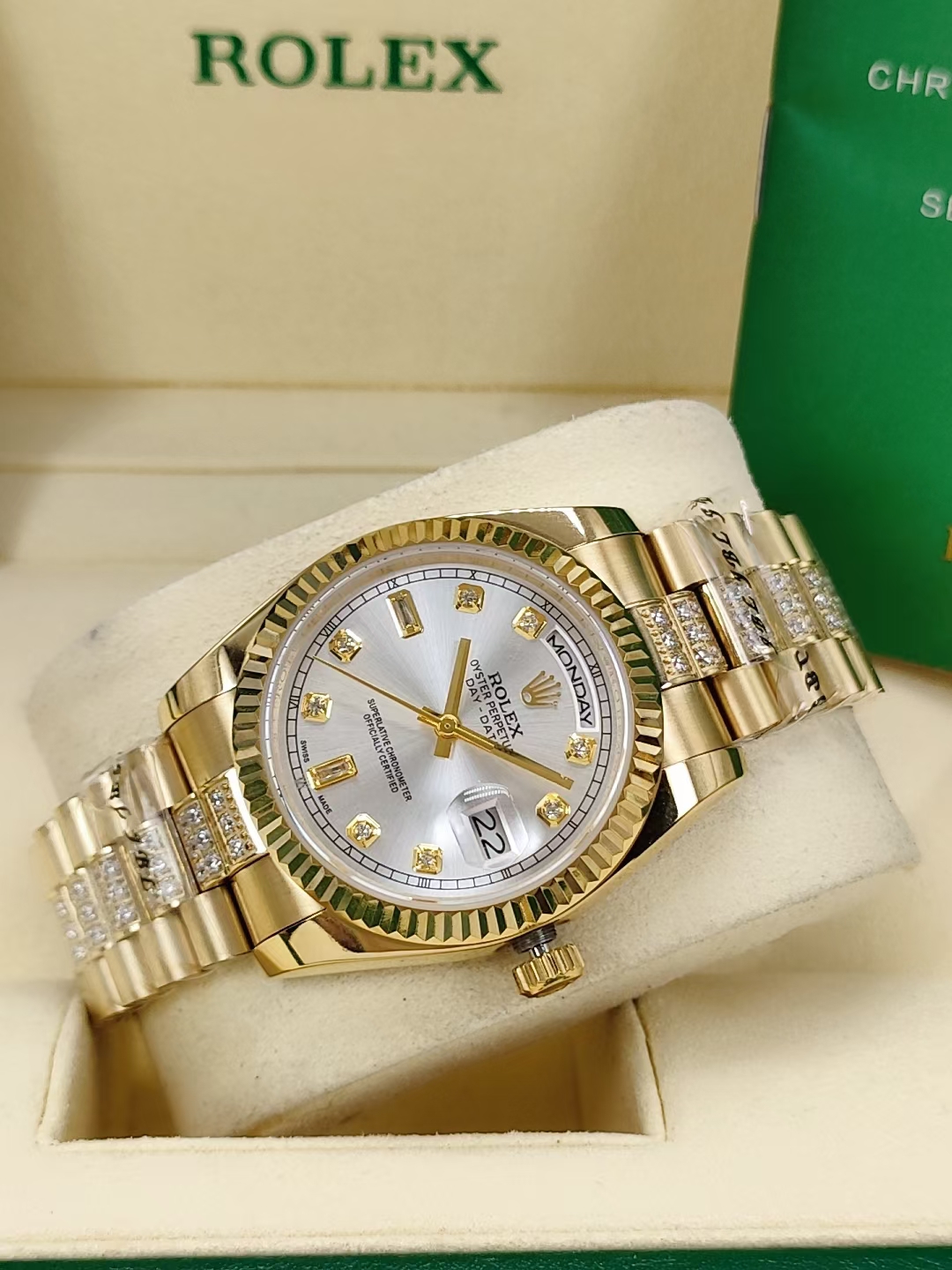 podróbka rolex daydate złoty biała tarcza