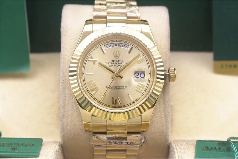 podróbka złoty rolex daydate